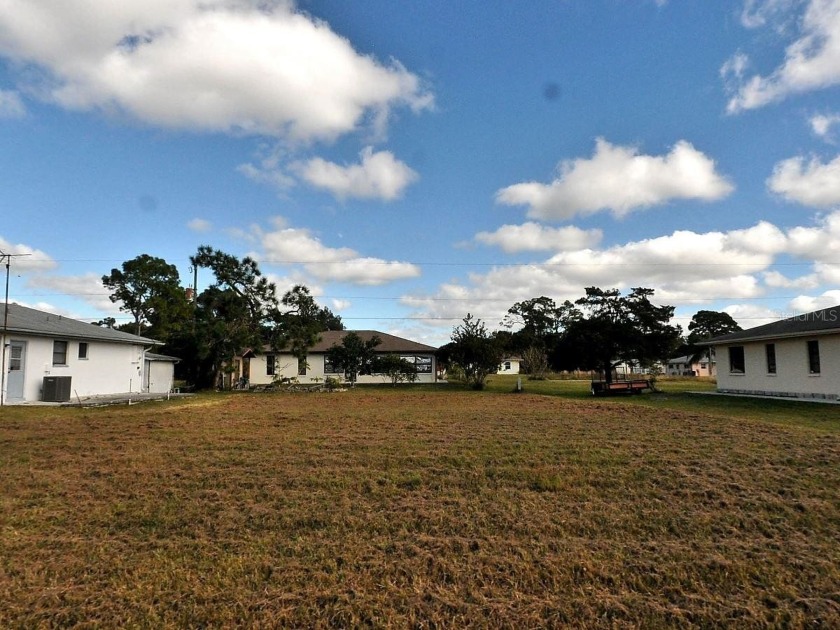 Cleared vacant lot between 301 & 229 San Marino Ave, walking - Beach Lot for sale in North Port, Florida on Beachhouse.com