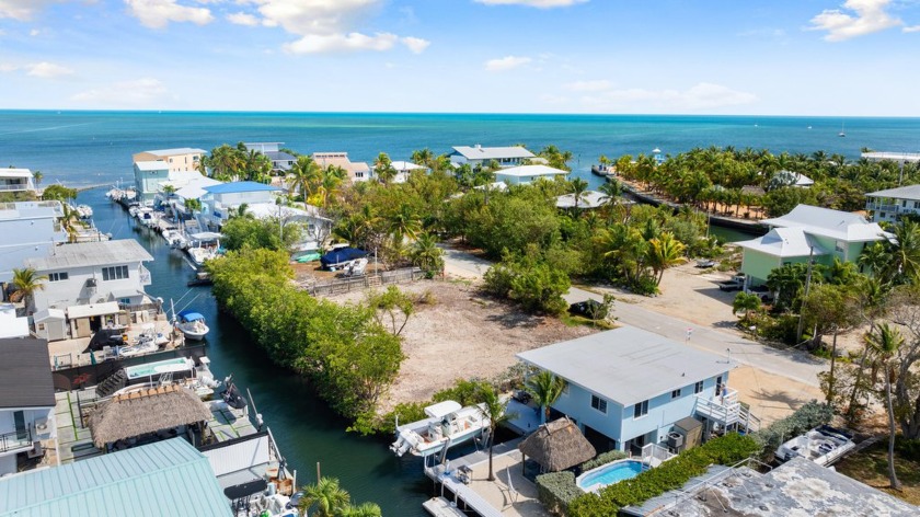 Turnkey waterfront living! One of the lowest-priced waterfront - Beach Home for sale in Key Largo, Florida on Beachhouse.com