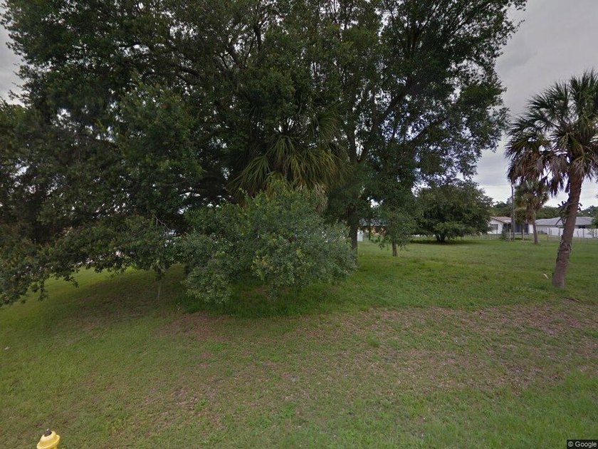 The perfect corner plot to build the home of your dreams! - Beach Lot for sale in Port Charlotte, Florida on Beachhouse.com