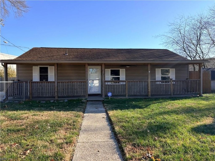 Beautiful ranch home featuring numerous updates including a - Beach Home for sale in Hampton, Virginia on Beachhouse.com