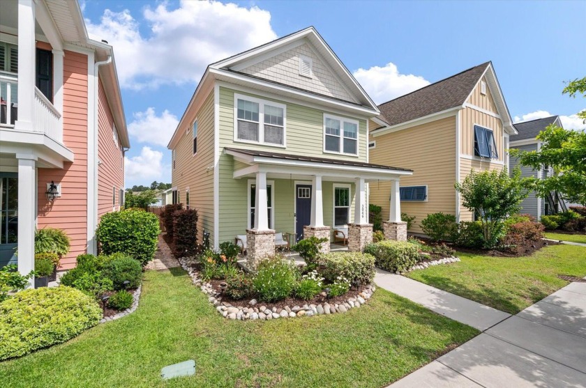 Welcome home to 3046 Sweetleaf Lane in Johns Island's centrally - Beach Home for sale in Johns Island, South Carolina on Beachhouse.com