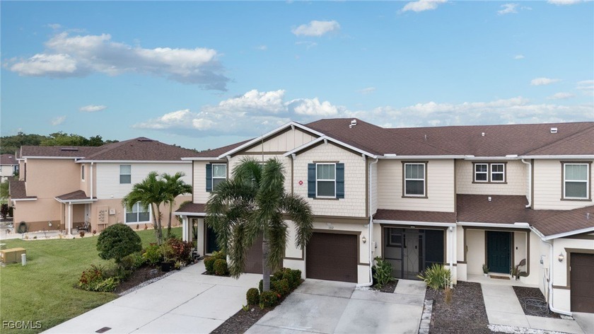 Welcome to your lakefront dream home, in the desirable gated - Beach Townhome/Townhouse for sale in North Fort Myers, Florida on Beachhouse.com