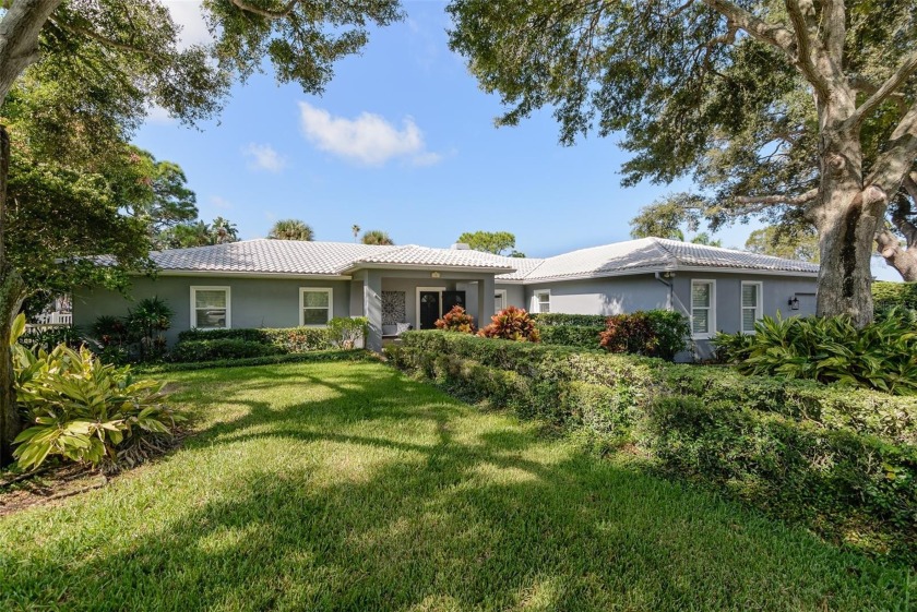 Welcome to paradise and the exceptional property you've been - Beach Home for sale in Dunedin, Florida on Beachhouse.com