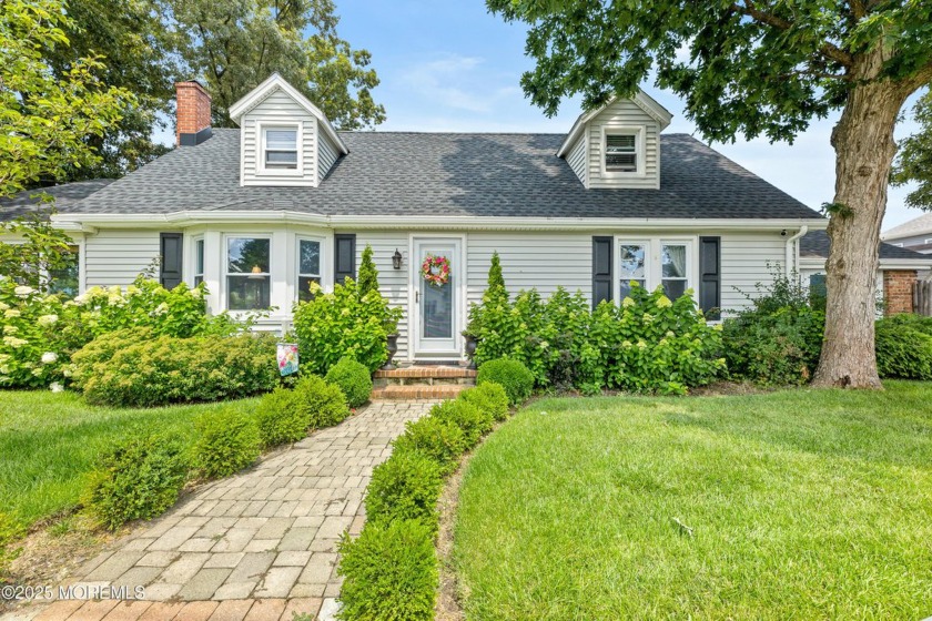 Jersey Shore at ITS Best. This Home is not only lovingly cared - Beach Home for sale in Toms River, New Jersey on Beachhouse.com