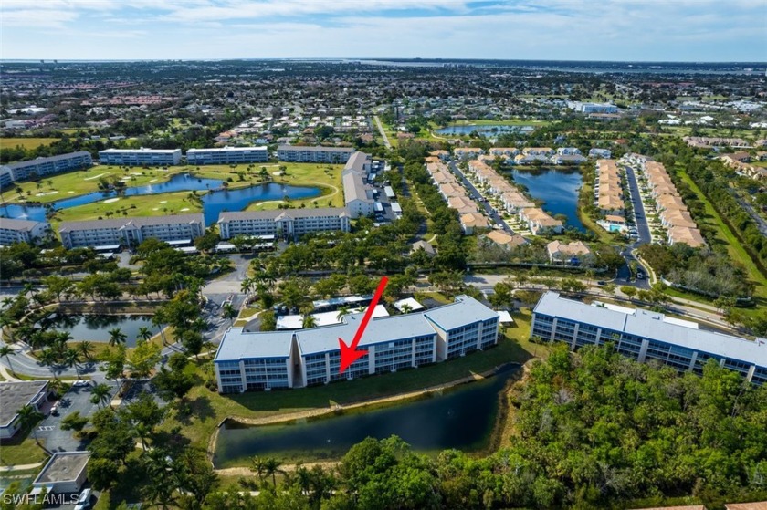 AMAZING VALUE AT THIS AMAZING LOCATION! An unbeatable - Beach Condo for sale in Fort Myers, Florida on Beachhouse.com