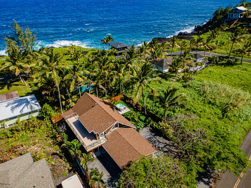 Zuki House Ocean Close, Hot Tub, Modern Vacation - Beach Vacation Rentals in Pahoa, Hawaii on Beachhouse.com