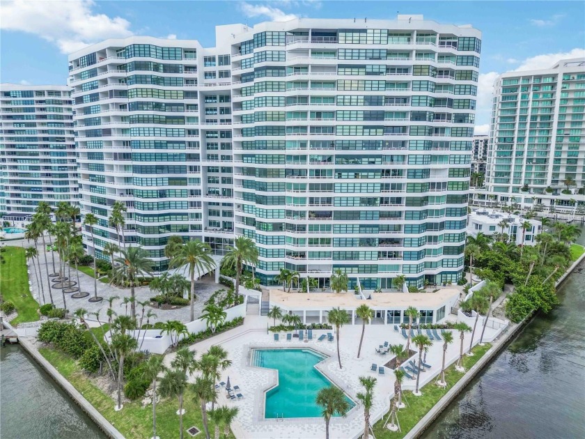 LOCATION LOCATION LOCATION AND VIEWS GALORE! This rarely - Beach Condo for sale in Sarasota, Florida on Beachhouse.com