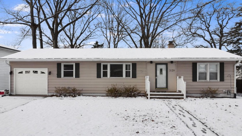 Welcome to this beautifully maintained 3 bedroom, 2 bathroom - Beach Home for sale in Michigan City, Indiana on Beachhouse.com