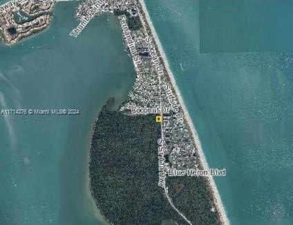 Biggest lot available in Hutchinson Island on A1A. This - Beach Lot for sale in Fort Pierce, Florida on Beachhouse.com