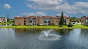 Welcome to easy,  beautifully maintained 1-bedroom, 1-bath home - Beach Condo for sale in Sunrise, Florida on Beachhouse.com