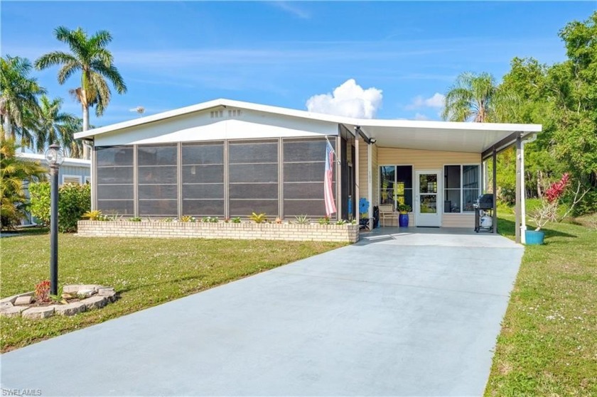 Welcome to this beautifully updated 2-bedroom, 2-bath home in - Beach Home for sale in Naples, Florida on Beachhouse.com