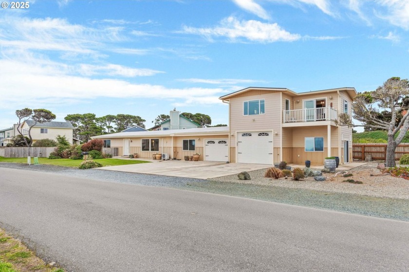 Exceptional West Bandon home with breathtaking ocean and jetty - Beach Home for sale in Bandon, Oregon on Beachhouse.com
