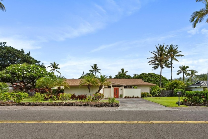 Rarely available Keauhou Resort home on the 11th hole of the - Beach Home for sale in Kailua Kona, Hawaii on Beachhouse.com