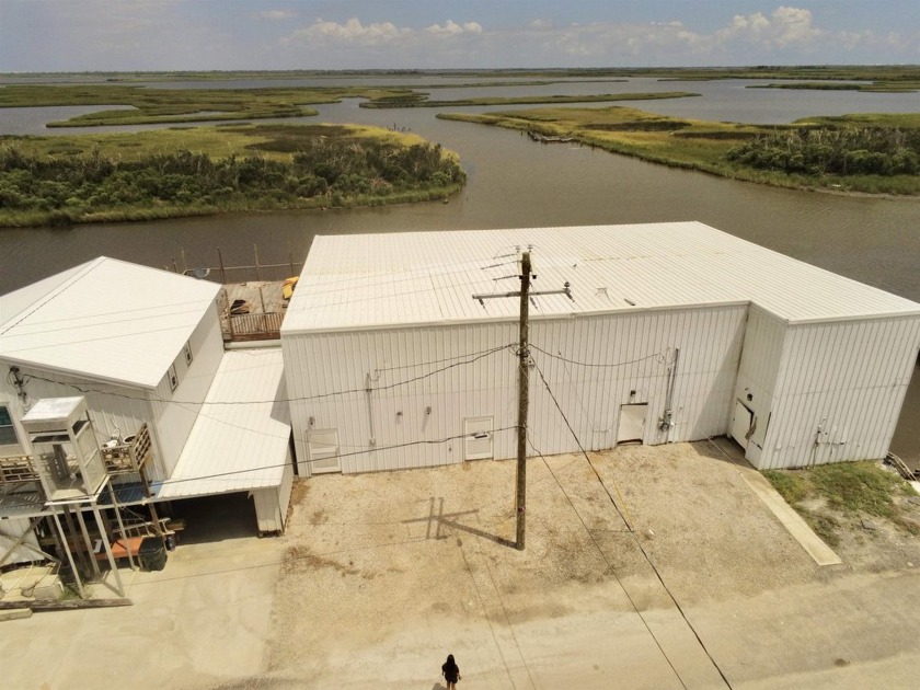 A BOAT LOVERS PARADISE!  HIGH END Boat shed with a 39' boat lift - Beach Lot for sale in Dulac, Louisiana on Beachhouse.com