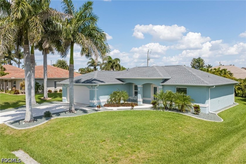 Welcome to the Sand Dollar House! This beautifully maintained - Beach Home for sale in Cape Coral, Florida on Beachhouse.com