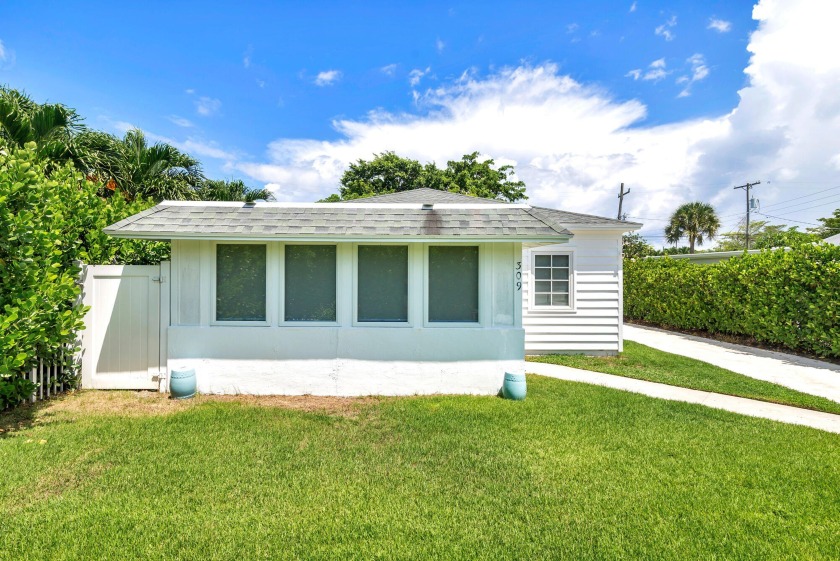 Coveted neighborhood of Southland Park Historic District. This - Beach Home for sale in West Palm Beach, Florida on Beachhouse.com