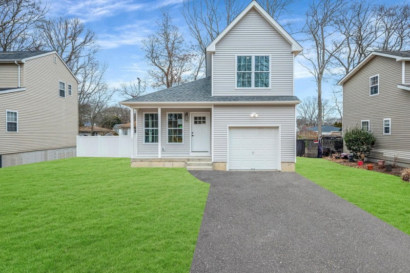 Welcome Home! Brand New Energy Star Home w/ 1st floor Primary - Beach Home for sale in Shirley, New York on Beachhouse.com