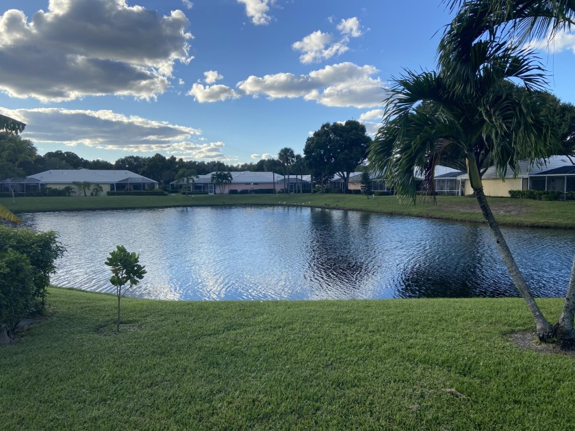 One story townhouse in the beautiful Lake Catherine community - Beach Townhome/Townhouse for sale in Palm Beach Gardens, Florida on Beachhouse.com