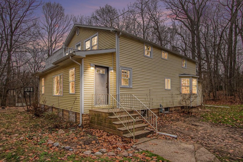 This spacious 5-bedroom, 2.5-bath traditional home is just - Beach Home for sale in Coloma, Michigan on Beachhouse.com