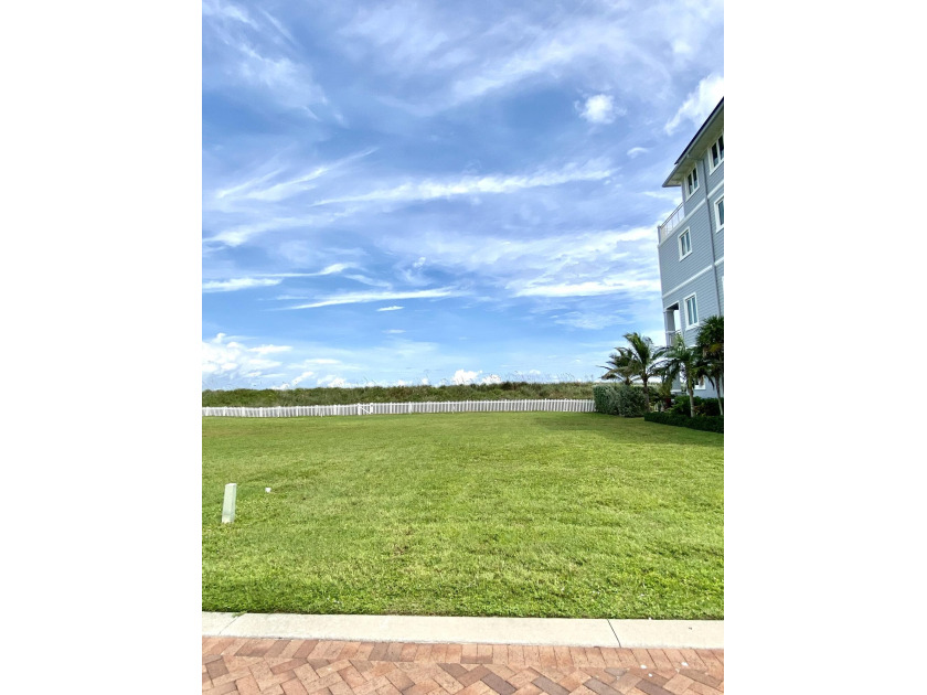 DIRECT OCEANFRONT lot in Watersong, a gated community, w/ beach - Beach Lot for sale in Fort Pierce, Florida on Beachhouse.com