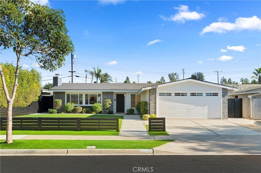 Welcome to 3210 New York Avenue, a 3 bedroom, 2 bathroom - Beach Home for sale in Costa Mesa, California on Beachhouse.com