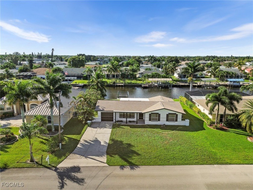 Beautifully updated Gulf-access home perfectly located in the - Beach Home for sale in Cape Coral, Florida on Beachhouse.com