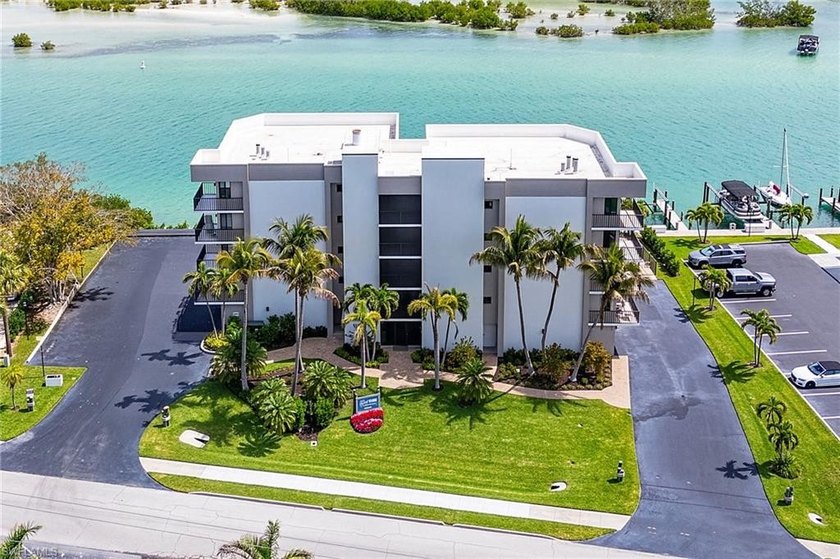 Love boating and beaching and breathtaking views of the bay and - Beach Condo for sale in Bonita Springs, Florida on Beachhouse.com