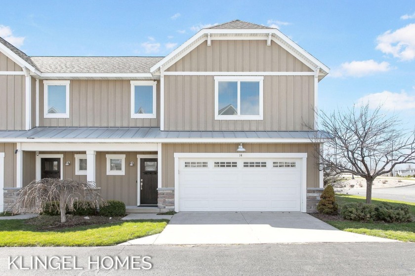 Welcome to 920 W Savidge, 14, Spring Lake! This beautiful condo - Beach Condo for sale in Spring Lake, Michigan on Beachhouse.com