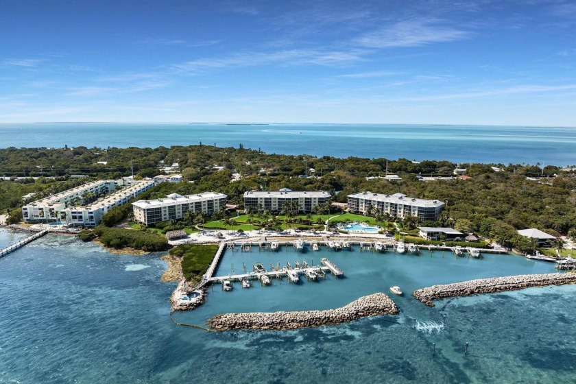 THE place to live in the Upper Florida Keys! 3rd floor 2 bedroom - Beach Condo for sale in Plantation Key, Florida on Beachhouse.com