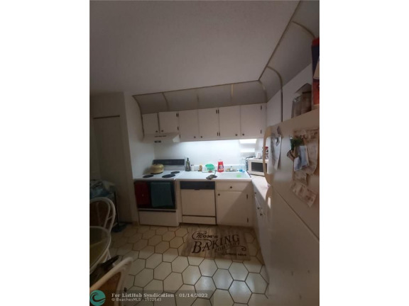 This condo unit is East of US1 and is conveniently located near - Beach Condo for sale in Fort Lauderdale, Florida on Beachhouse.com
