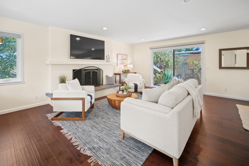 Welcome to this light and bright contemporary Carmel cottage - Beach Home for sale in Carmel, California on Beachhouse.com