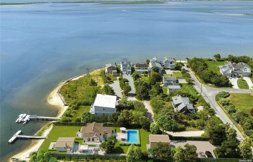 Create your own slice of Heaven in the Hamptons! Waterfront - Beach Home for sale in Hampton Bays, New York on Beachhouse.com