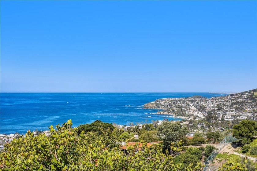 Modern Luxury Meets Coastal Elegance. Welcome to 901 Summit - Beach Home for sale in Laguna Beach, California on Beachhouse.com