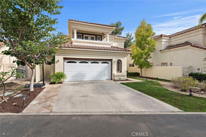 The upgraded flooring flows seamlessly throughout, enhancing the - Beach Home for sale in Rancho Santa Margarita, California on Beachhouse.com