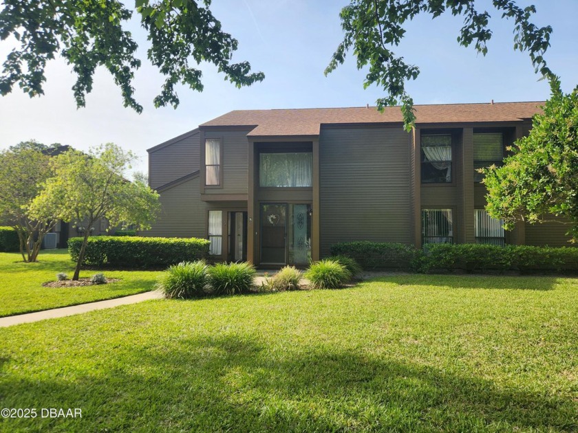 2 bedroom, 2 bath upstairs condo located in the desirable - Beach Condo for sale in Palm Coast, Florida on Beachhouse.com