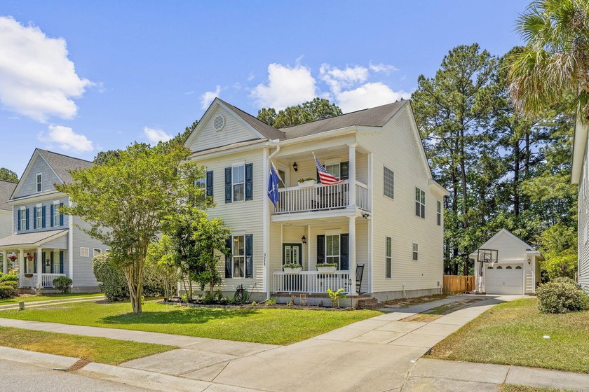 This Charleston-inspired home blends timeless curb appeal with a - Beach Home for sale in Mount Pleasant, South Carolina on Beachhouse.com