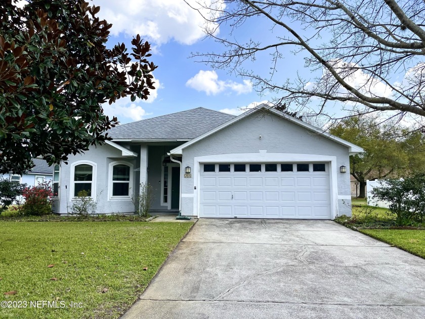 A darling 3 BR+study home in popular Southlake!  Excellent floor - Beach Home for sale in ST Augustine, Florida on Beachhouse.com