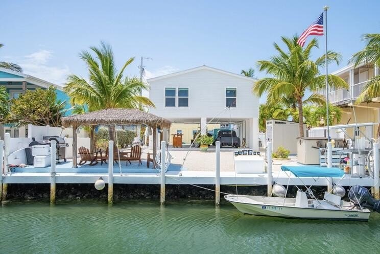 Escape to your dream home in the Florida Keys. This stunning New - Beach Home for sale in Marathon, Florida on Beachhouse.com