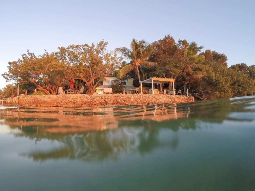This unique property combines privacy, comfort, and the beauty - Beach Home for sale in Key Largo, Florida on Beachhouse.com