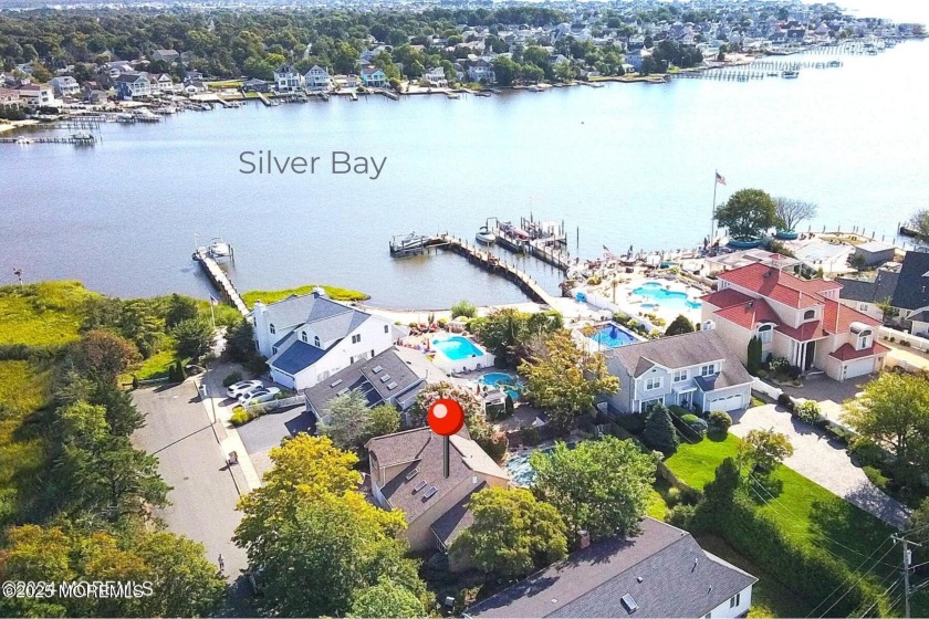 Anchorage beauty with Bay views! This spacious 3BR, 2.5BA - Beach Home for sale in Toms River, New Jersey on Beachhouse.com