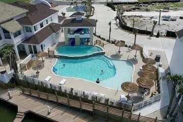 NEW NORTH PADRE ISLAND LISTING........Located at Aruba Bay - Beach Townhome/Townhouse for sale in Corpus Christi, Texas on Beachhouse.com