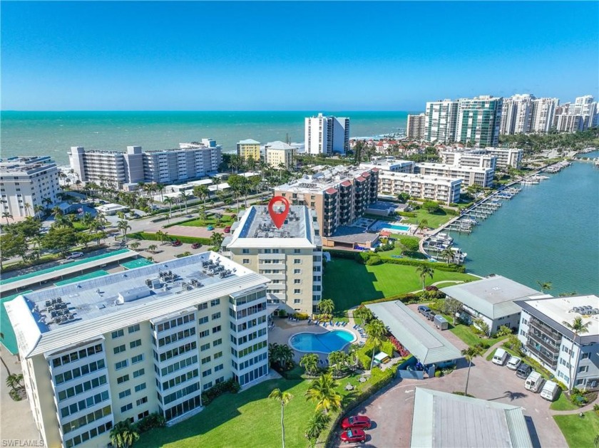 Welcome to waterfront luxury living in the heart of Naples. This - Beach Condo for sale in Naples, Florida on Beachhouse.com