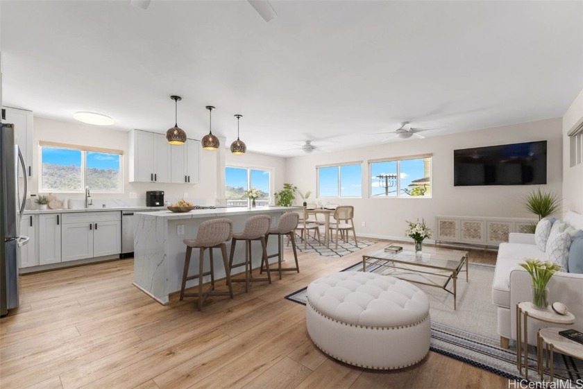 2nd chance for lucky buyers! Multi-family options with sweeping - Beach Home for sale in Honolulu, Hawaii on Beachhouse.com