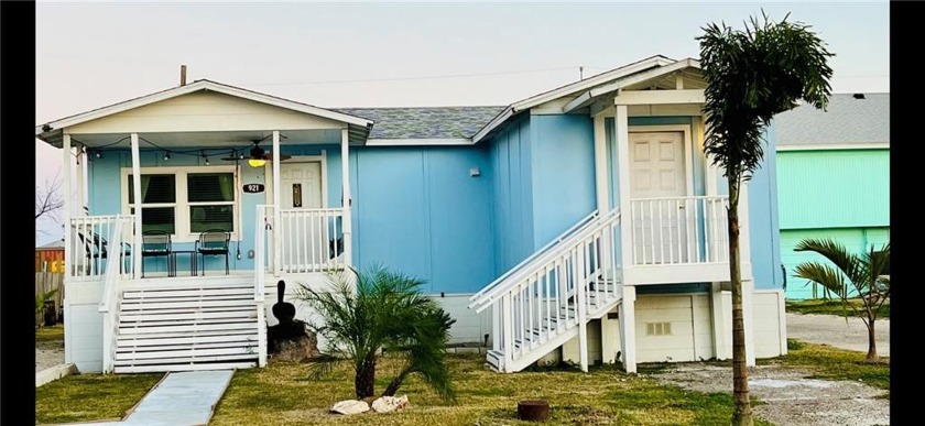 LOCATION, LOCATION, LOCATION!!!  Adorable Blue Pelican STR - Beach Home for sale in Port Aransas, Texas on Beachhouse.com