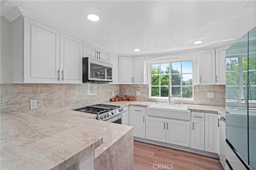 Stunning Home with Harbor Views in San Pedro! Welcome to 308 S - Beach Condo for sale in San Pedro, California on Beachhouse.com