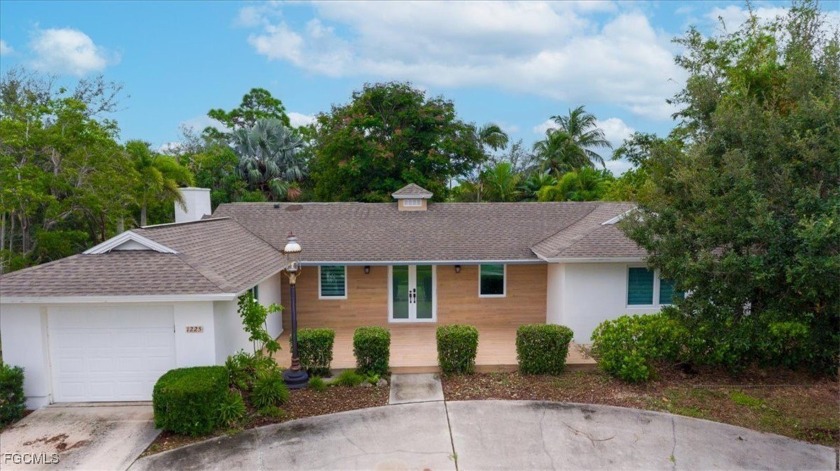 Fully remodeled modern home in exclusive Marco Island! - Beach Home for sale in Marco Island, Florida on Beachhouse.com