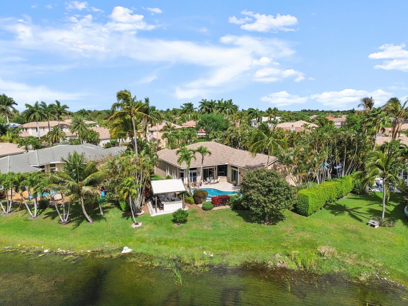 Rare opportunity to own this oversized lot beautifully - Beach Home for sale in Coral Springs, Florida on Beachhouse.com