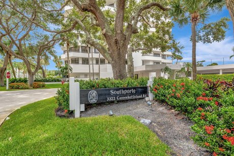 Rare opportunity to live in Southporte, the only high rise - Beach Condo for sale in Jupiter, Florida on Beachhouse.com