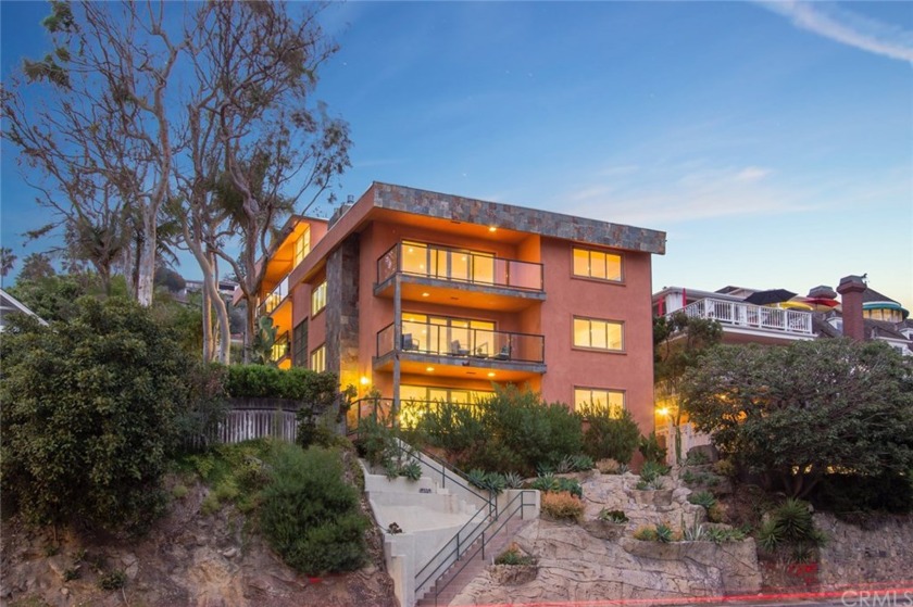 Whether you're searching for an ideal investment, tax advantages - Beach Home for sale in Laguna Beach, California on Beachhouse.com