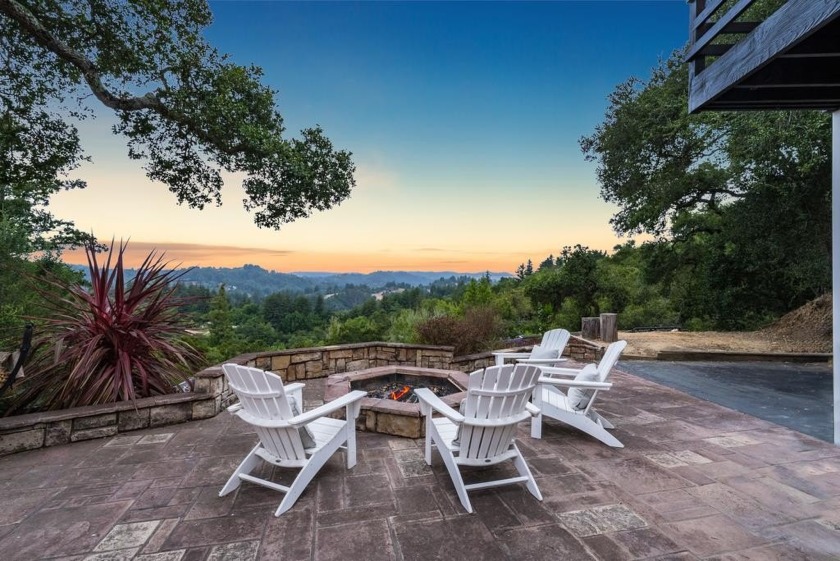 You know that ridgetop home where you can see everything? The - Beach Home for sale in Soquel, California on Beachhouse.com